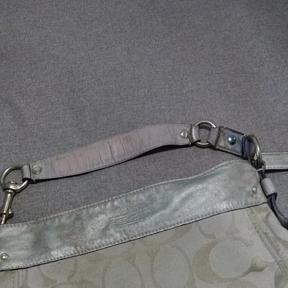 Coach Handbag - Picture 3 of 8